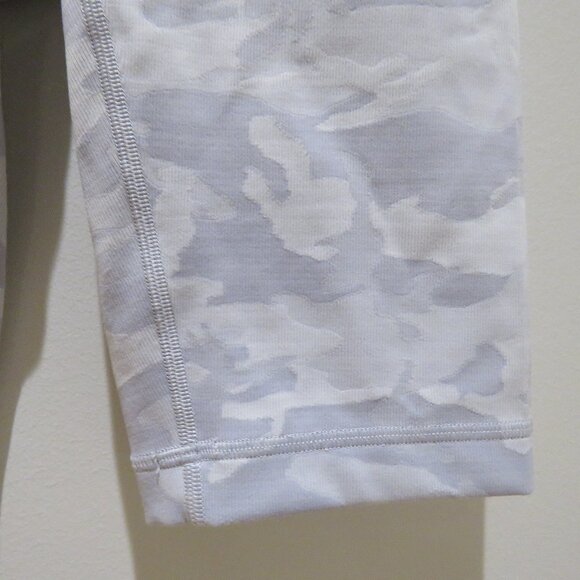 LULULEMON Wunder Under Short 10" Ribbed Incognito Camo Jacquard Alpine White 4 - Picture 7 of 13